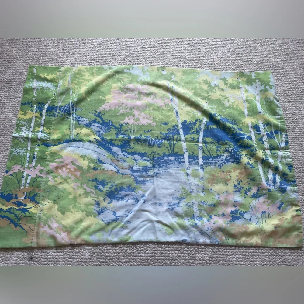 Vintage forest scene sheet and pillow case 1970s